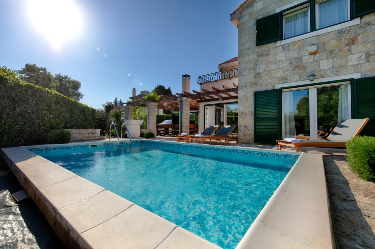 Villa Luci Pucisca Exterior foto